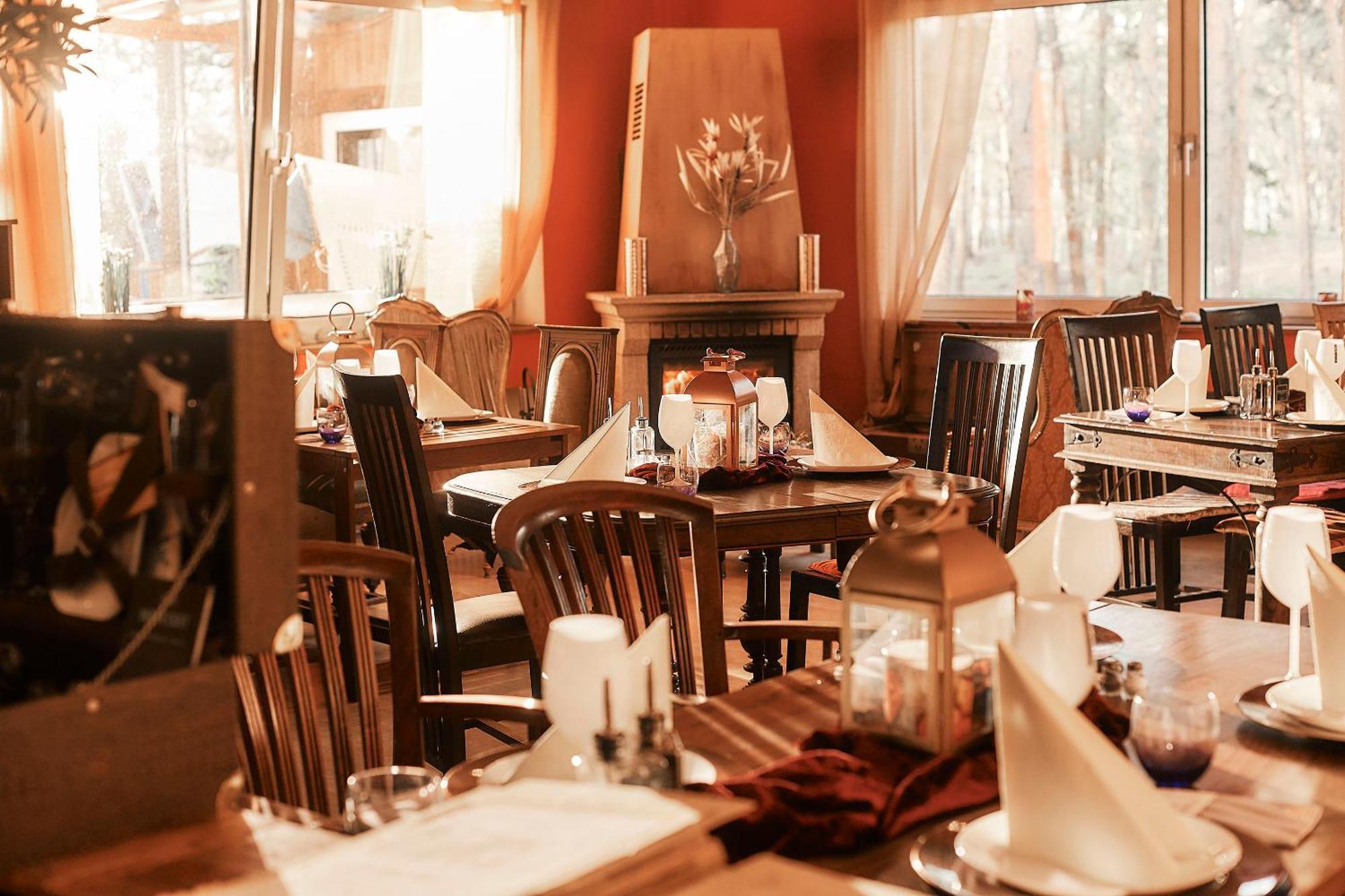 Strandhotel Weisser Berg Neustadt am Rübenberge エクステリア 写真